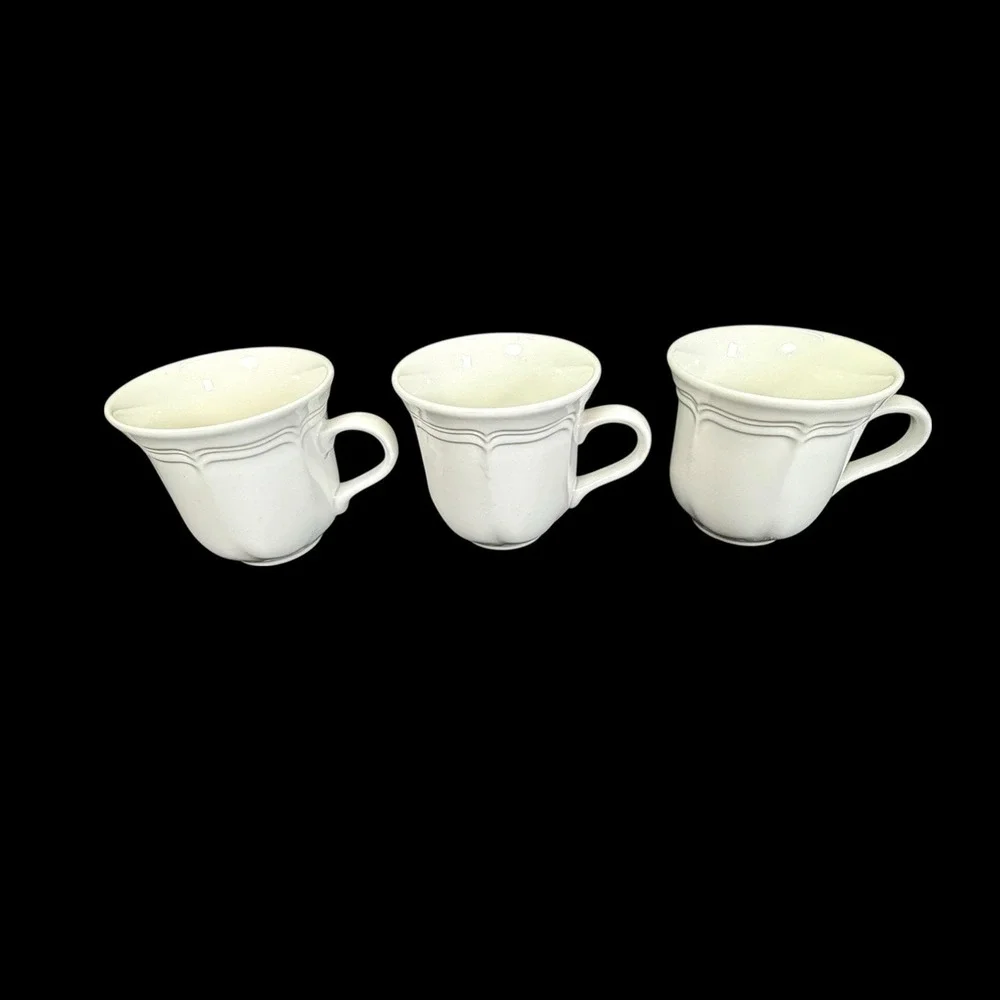 Mikasa French Countryside F9000 Cups & Saucers Cottagecore - Set of 3‎